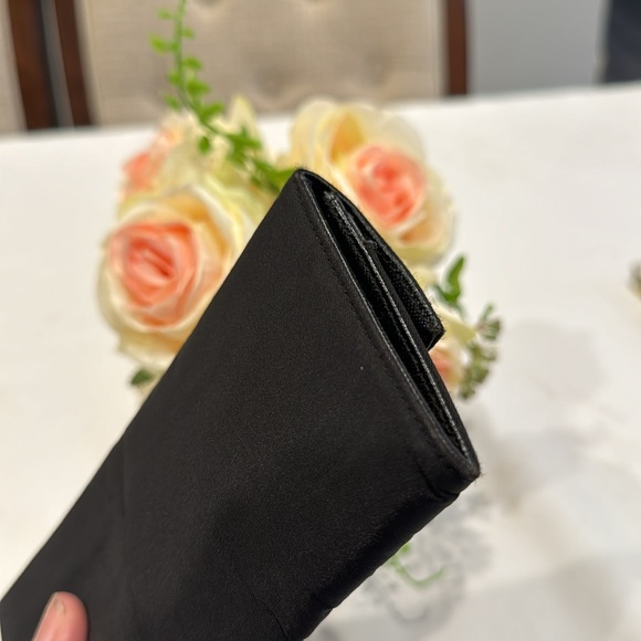 Authentic Prada wallet - Picture 3 of 9